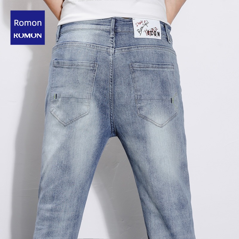 Romon spring Nine points Korean version Self-cultivation hole Jeans