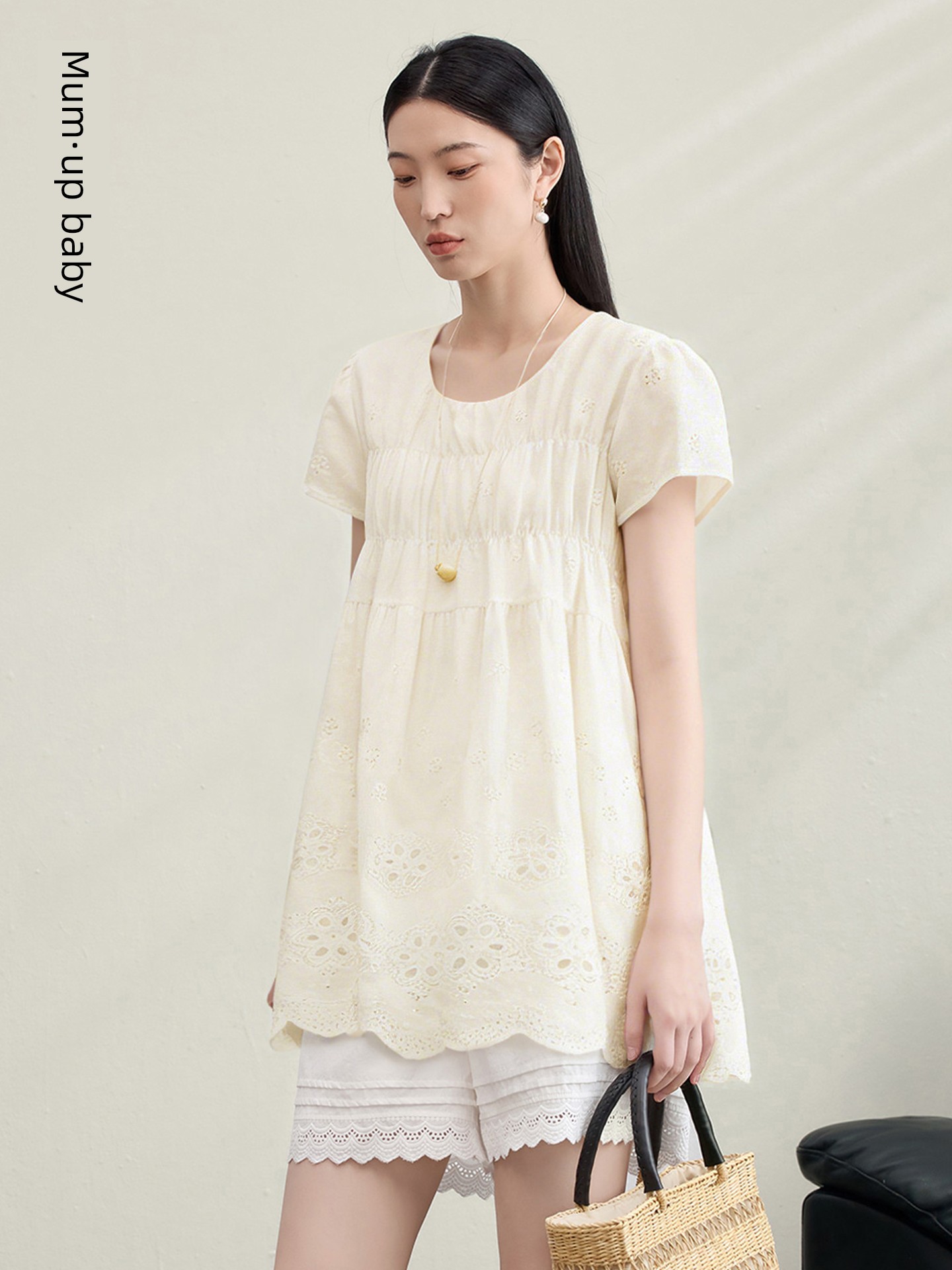 Pregnancy Premium Maternity Doll Shirt Summer Fashion Hollow Embroidery Belly Covering Elegant Top A-Line Version Maternity Short Sleeve — 2