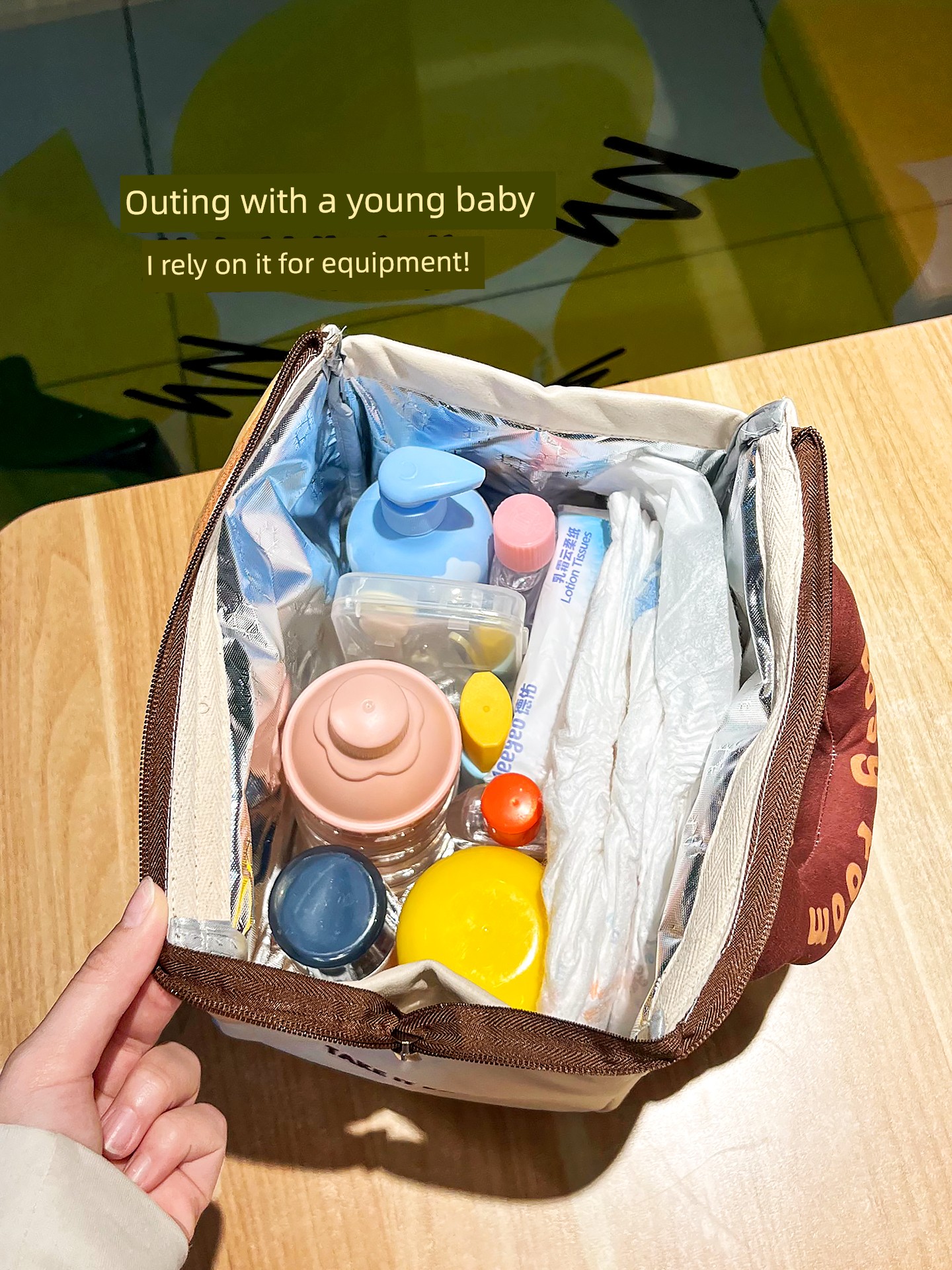 High-Looking Mommy Bag, Portable for Outings, Large-Capacity Storage Bag for Baby Bottles and Breast Pumps, Lightweight Cross-Body Mother-And-Baby Bag — 3