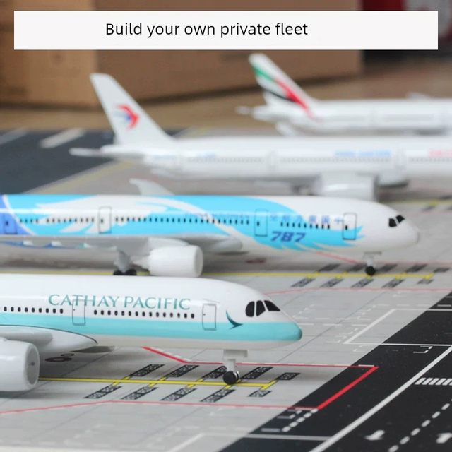 Alloy finished passenger aircraft model ornaments Air China Southern Airlines China Airlines Boeing B777/747/787 Airbus A350